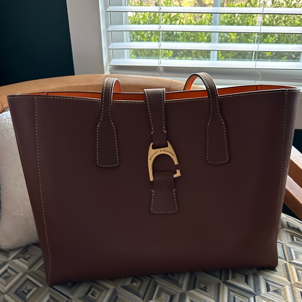 Dooney and Bourke Leather tote